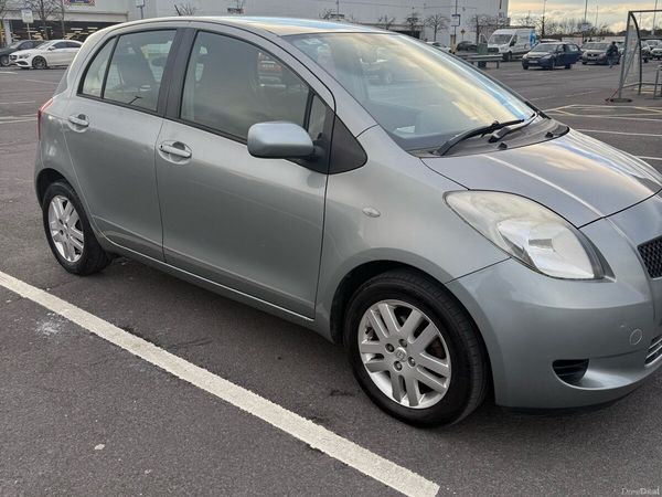 Toyota Yaris Hatchback, Petrol, 2008, Silver