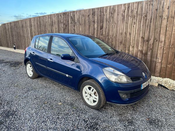 Renault Clio Hatchback, Petrol, 2006, Blue