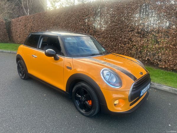 Mini One Hatchback, Petrol, 2014, Orange