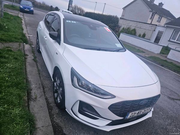 Ford Focus Hatchback, Petrol, 2022, White