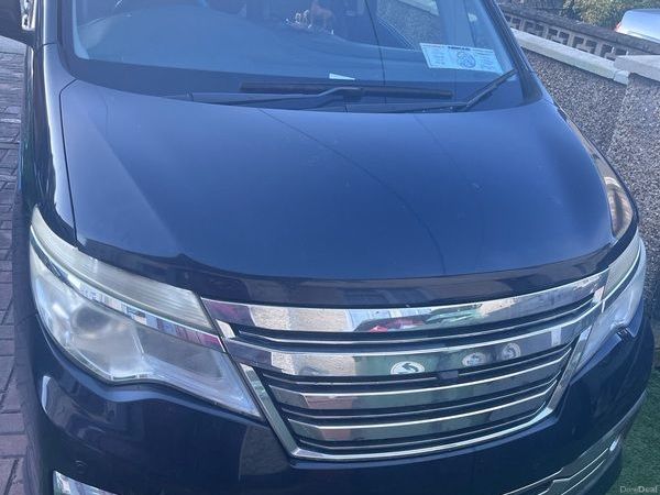 Nissan Serena MPV, Petrol Hybrid, 2014, Black