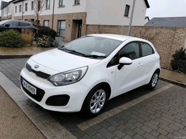 Kia Rio Hatchback, Petrol, 2014, White