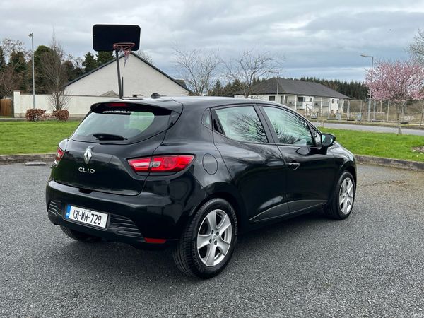 Renault Clio Hatchback, Petrol, 2013, Black