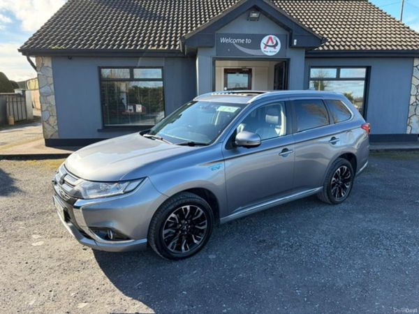 Mitsubishi Outlander SUV, Petrol Plug-in Hybrid, 2016, Grey