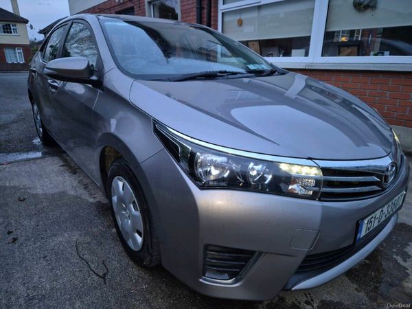 Toyota Corolla Saloon, Diesel, 2015, Bronze