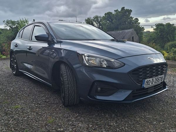 Ford Focus Hatchback, Diesel, 2019, Blue