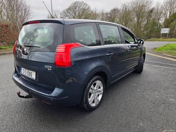 Peugeot 5008 MPV, Diesel, 2013, Blue