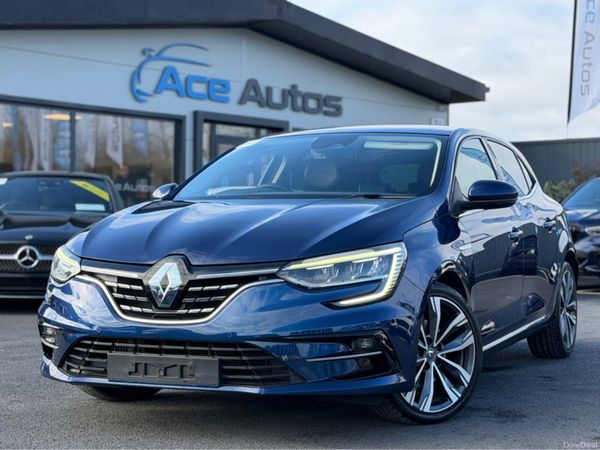 Renault Megane Hatchback, Petrol, 2021, Blue