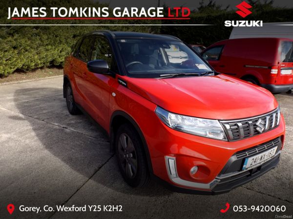 Suzuki Vitara Hatchback, Petrol, 2024, Red