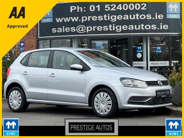 Volkswagen Polo Hatchback, Petrol, 2015, Silver