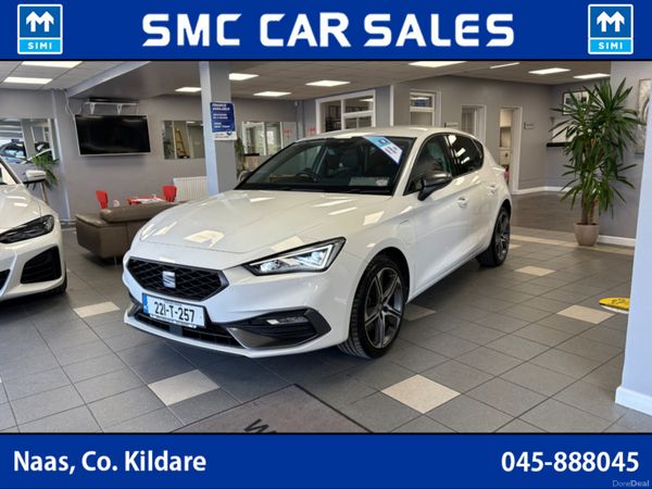 SEAT Leon Hatchback, Petrol Plug-in Hybrid, 2022, White
