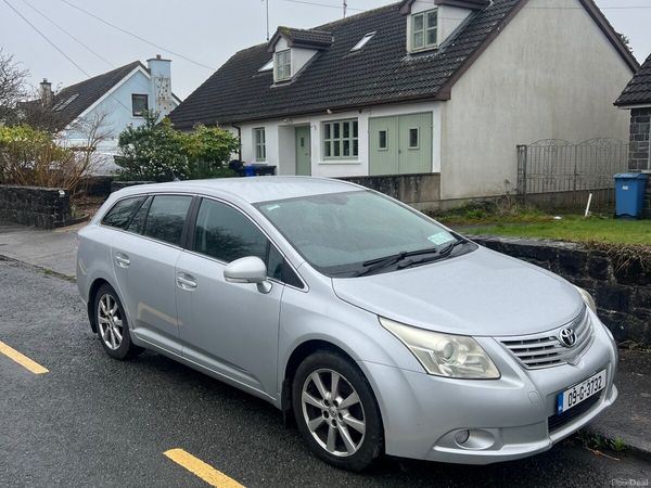 Toyota Avensis Estate, Diesel, 2009, Silver