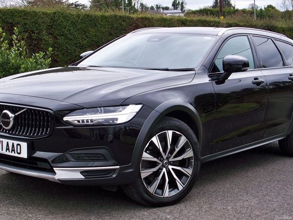 Volvo V90 Estate, Diesel Hybrid, 2021, Black