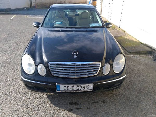 Mercedes-Benz E-Class Saloon, Petrol, 2005, Black