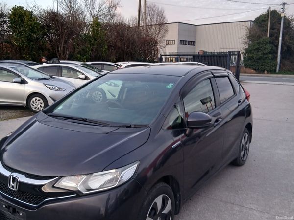 Honda Fit Hatchback, Petrol Hybrid, 2017, White