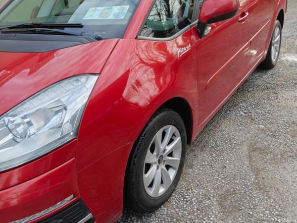 Citroen C4 Picasso MPV, Diesel, 2013, Red