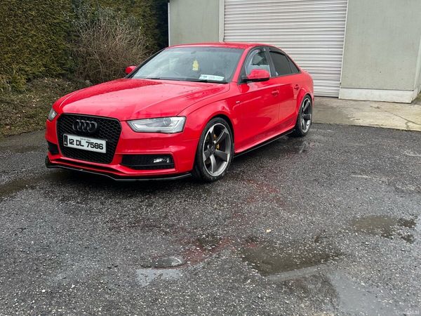 Audi A4 Saloon, Diesel, 2012, Red
