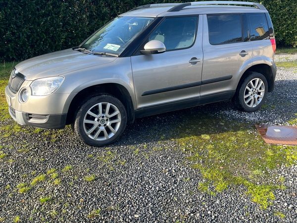 Skoda Yeti SUV, Diesel, 2010, Beige