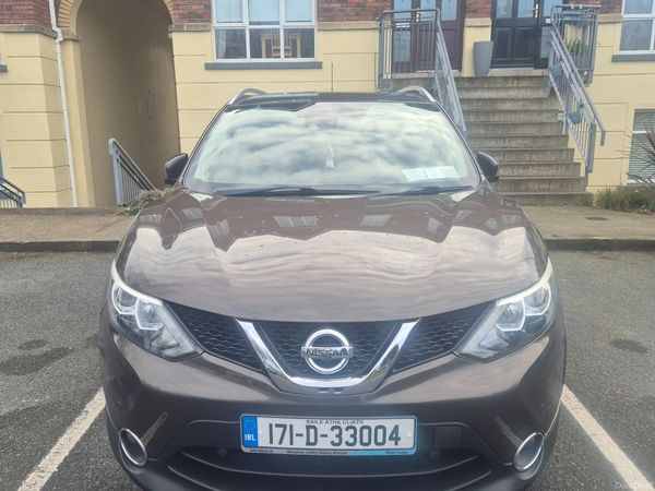Nissan Qashqai SUV, Petrol, 2017, Brown
