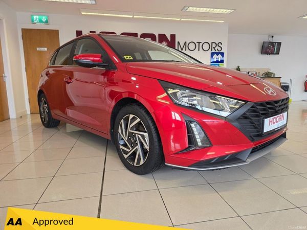 Hyundai i20 Hatchback, Petrol, 2024, Red
