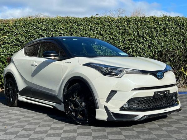 Toyota C-HR SUV, Petrol Hybrid, 2019, White