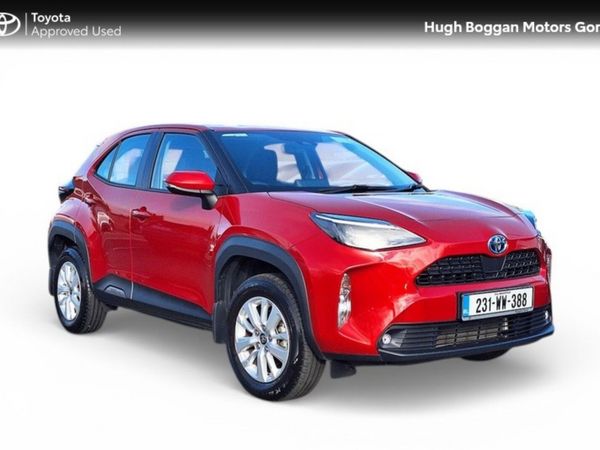 Toyota Yaris Cross Hatchback, Petrol Hybrid, 2023, Red