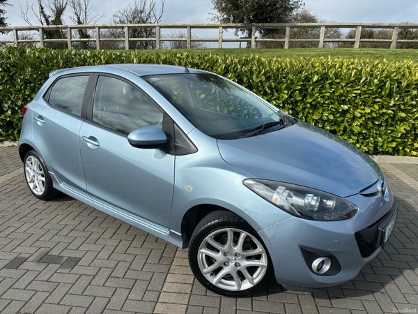 Mazda Mazda2 Hatchback, Petrol, 2013, Blue