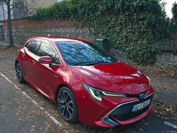 Toyota Corolla Hatchback, Petrol Hybrid, 2019, Red
