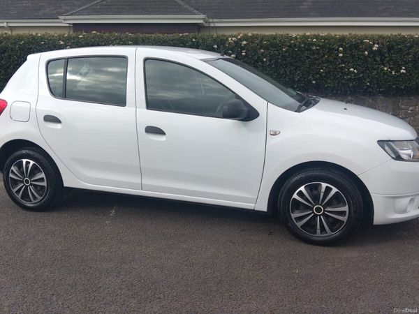 Dacia Sandero Hatchback, Petrol, 2014, White
