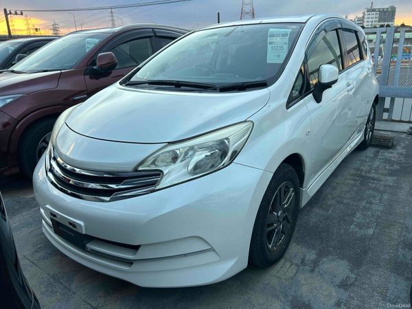 Nissan Note Hatchback, Petrol, 2013, Silver