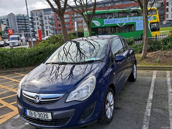 Vauxhall Corsa Hatchback, Petrol, 2013, Blue