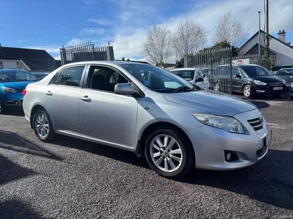 Toyota Corolla Saloon, Petrol, 2010, Silver