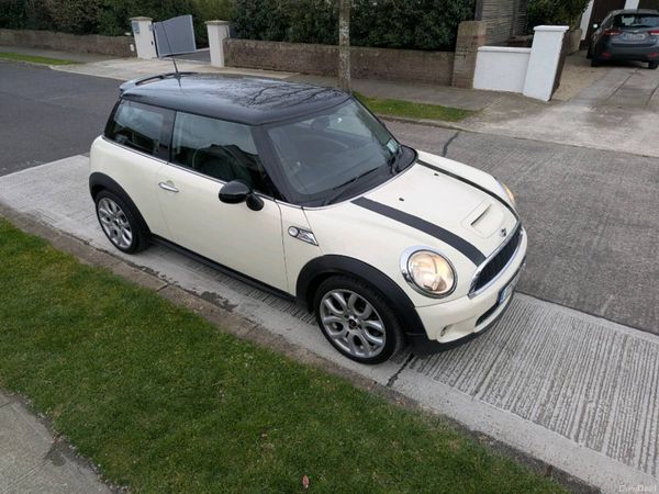 Mini Cooper Hatchback, Petrol, 2007, White