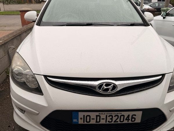 Hyundai i30 Hatchback, Petrol, 2010, White