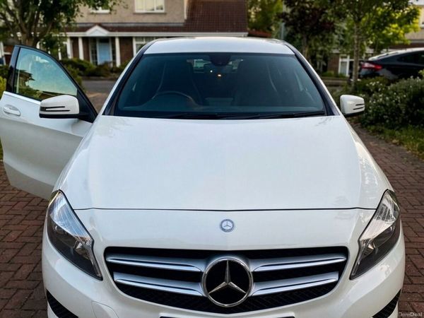 Mercedes-Benz A-Class Hatchback, Diesel, 2014, White