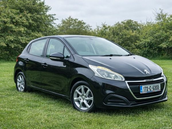 Peugeot 208 Hatchback, Petrol, 2017, Black