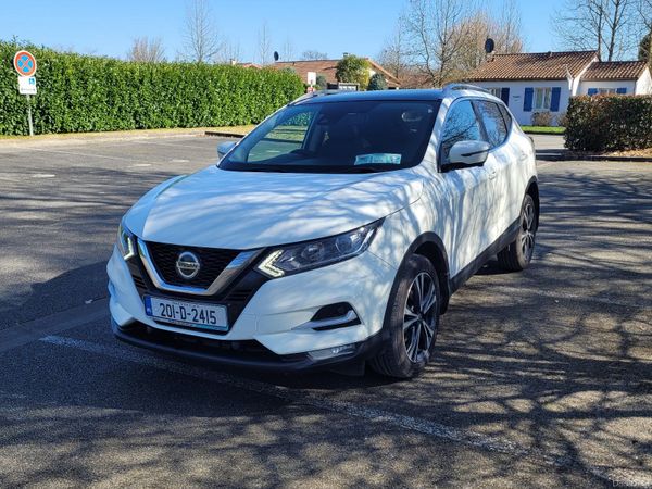 Nissan Qashqai MPV, Petrol, 2020, White
