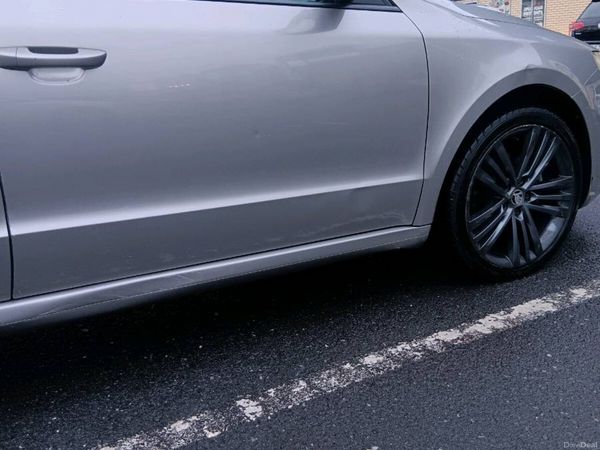 Skoda Superb Hatchback, Diesel, 2014, Beige