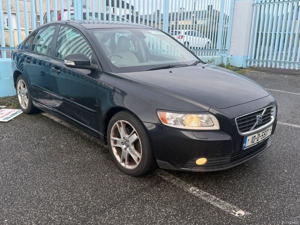 Volvo S40 Saloon, Diesel, 2010, Black