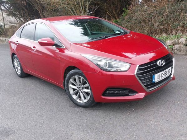 Hyundai i40 Saloon, Diesel, 2016, Red