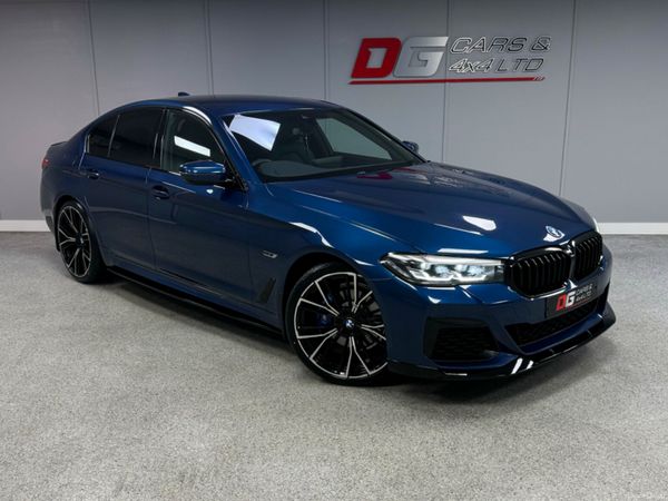 BMW 5-Series Saloon, Petrol Hybrid, 2022, Blue