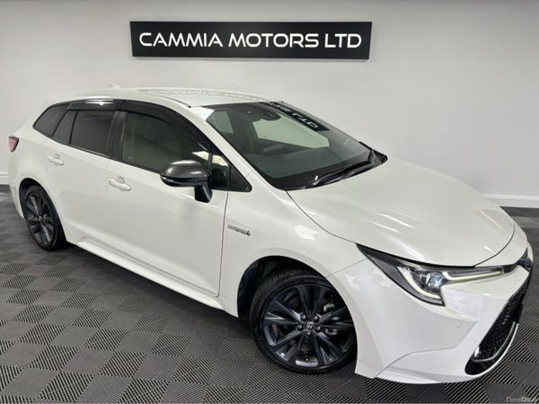Toyota Corolla Saloon, Petrol, 2020, White