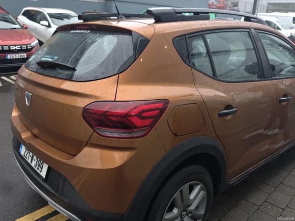 Dacia Sandero Stepway Hatchback, Petrol Gas, 2022, Orange