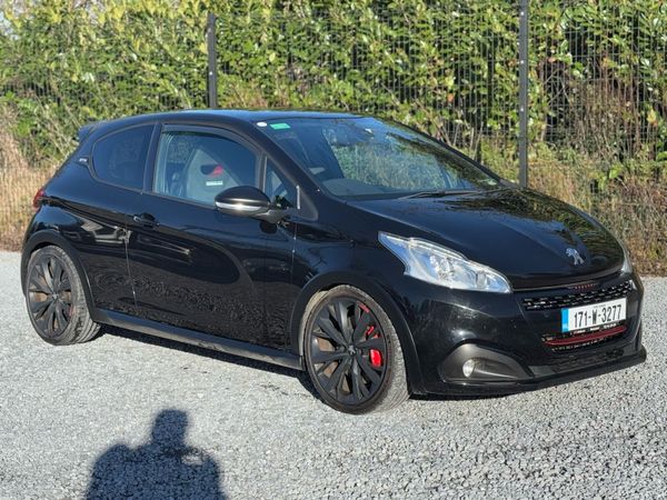 Peugeot 208 Hatchback, Petrol, 2017, Black