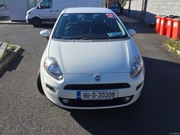 Fiat Punto Hatchback, Petrol, 2016, White