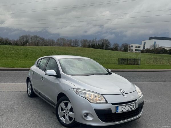 Renault Megane Hatchback, Diesel, 2010, Silver