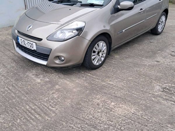 Renault Clio Hatchback, Ethanol Petrol, 2012, Gold