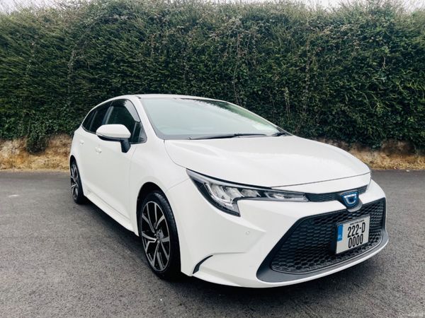 Toyota Corolla Estate, Petrol Hybrid, 2022, White