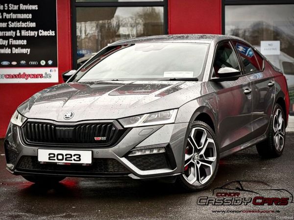 Skoda Octavia Hatchback, Petrol Hybrid, 2023, Grey