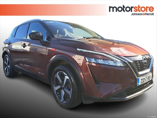 Nissan Qashqai MPV, Petrol Hybrid, 2023, Red